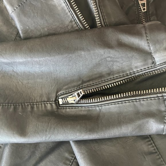 BLANKNYC Black Faux Leather Jacket Size M - Picture 4 of 5